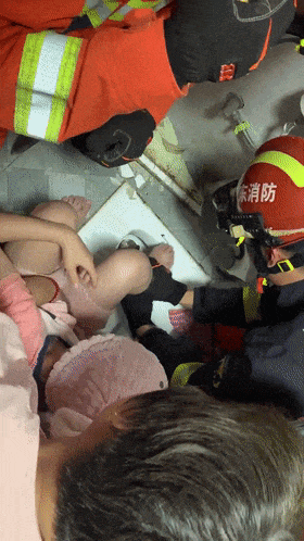 0ecdd766cc0706f7a6837b8b80a76b3a_raw[00_00_04--00_00_24].gif
